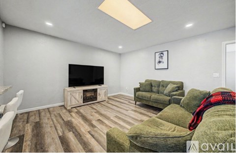 3249 South Serena Circle 5 Beds Apartment for Rent