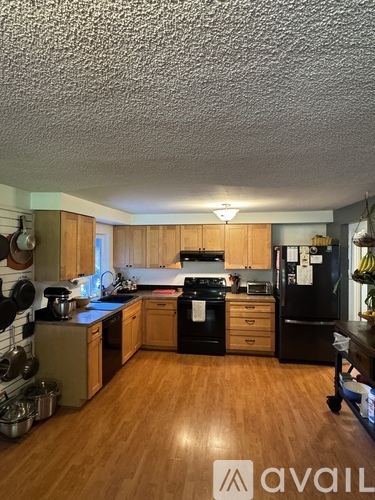 3107 Northeast 51st Street 3 Beds Single Family Home for Rent - Photo gallery 5