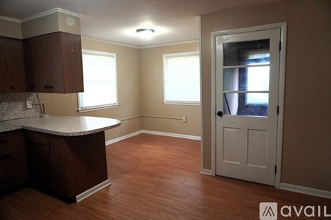 111 Ferndale Avenue 2 Beds Apartment for Rent