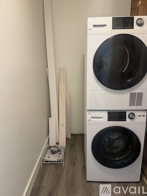 556 Washington Ave 1 Apartment for Rent