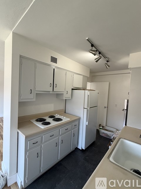 1000 East Ave 1 Apartment for Rent