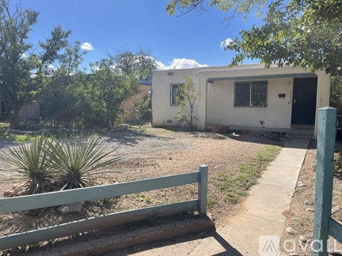 801 Valencia Drive Southeast 3 Beds Apartment for Rent