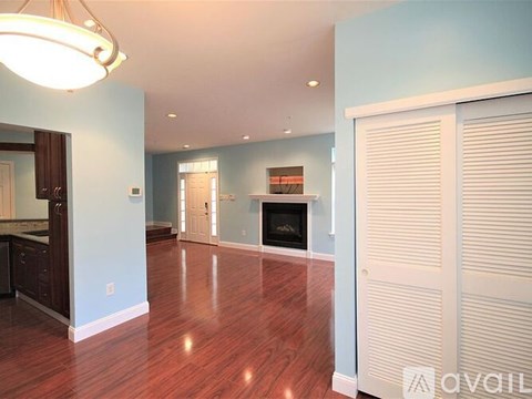 409 Dresher Woods Drive 2 Beds Apartment for Rent