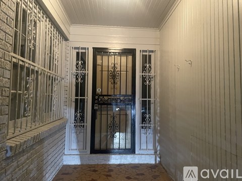 3209 28Th Street 3 Beds Apartment for Rent