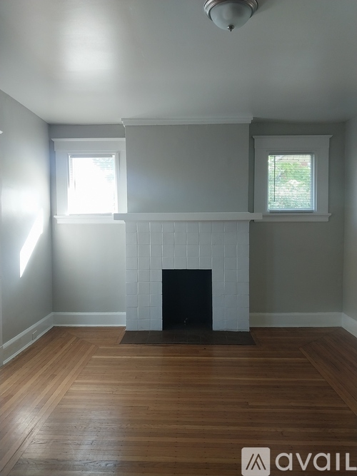 649 Glenwood Ave 3 Beds Apartment for Rent - Photo gallery 3