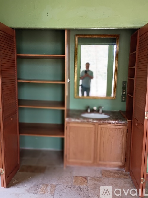 1405 Forest Road 3 Beds Single Family Home for Rent - Photo gallery 3