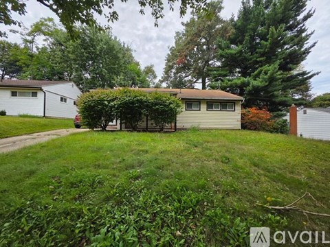 1236 Linden Ave 4 Beds Apartment for Rent