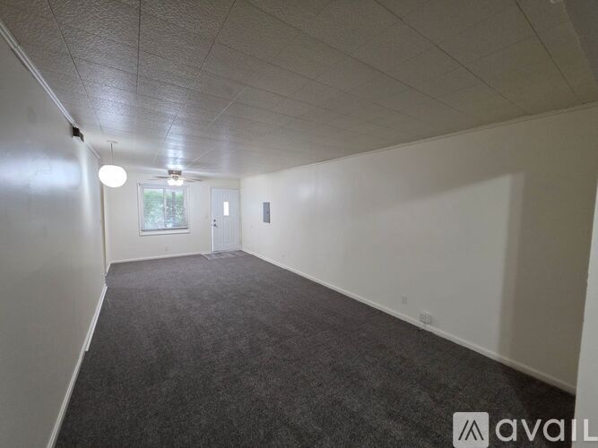 1236 Linden Ave 4 Beds Single Family Home for Rent - Photo gallery 5