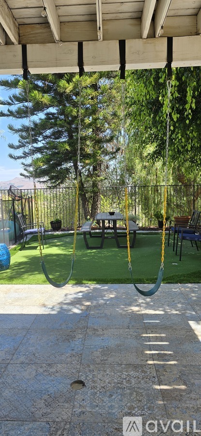 917 La Salle Circle 4 Beds Single Family Home for Rent - Photo gallery 5
