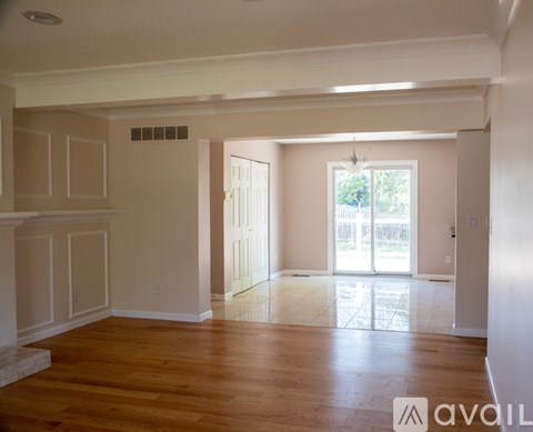 15579 Country Ridge Drive 4 Beds Apartment for Rent