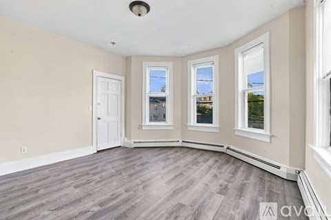 10 Kossuth St 2 Beds Apartment for Rent