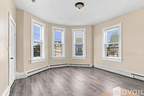 10 Kossuth St 2 Beds Apartment for Rent