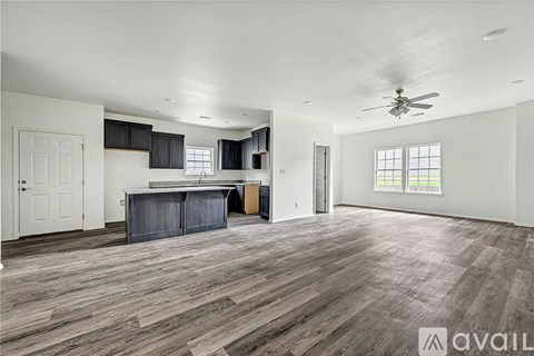 4211 W Santa Fe St 4 Beds Apartment for Rent