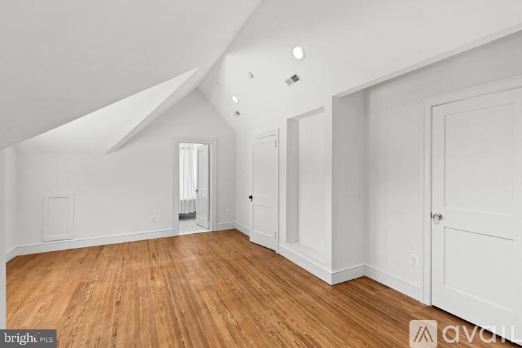 401 Jefferson Street 4 Beds Single Family Home for Rent - Photo gallery 1