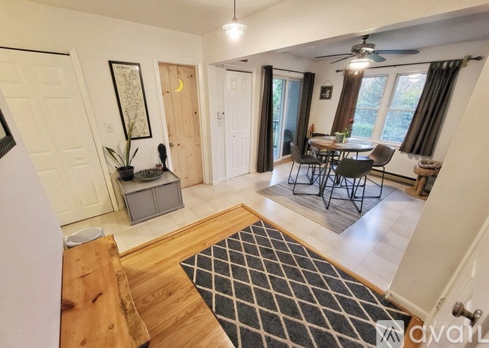 3 Leonard Avenue 2 Beds Single Family Home for Rent - Photo gallery 3