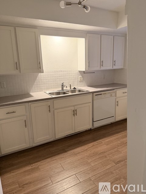 3212 Meadow Avenue 2 Beds Apartment for Rent