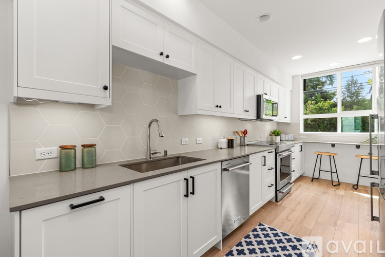 2106 NE 85th St 2 Beds Townhouse for Rent - Photo gallery 2