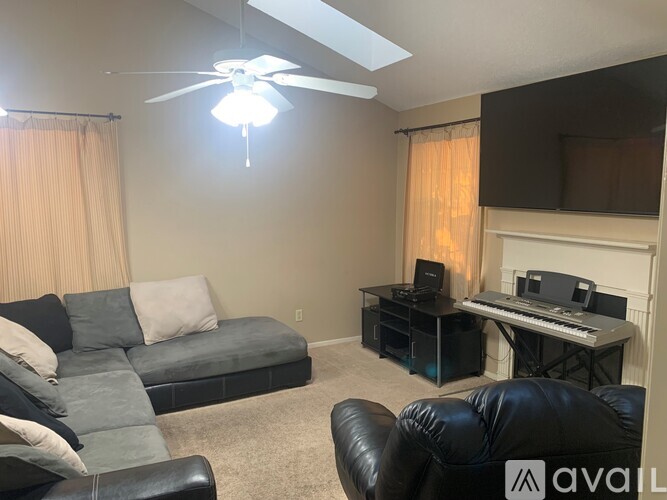 3636 Greenacres Place Drive 1 Condo for Rent - Photo gallery 2
