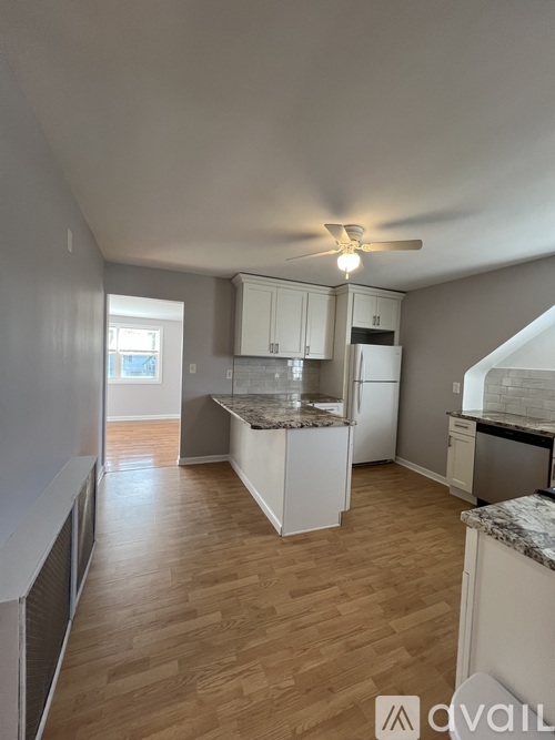 8-60 Forest Street 2 Beds Apartment for Rent - Photo gallery 2