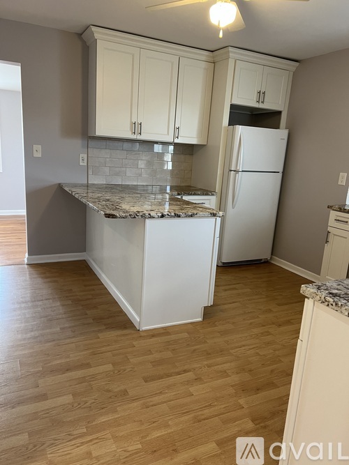 8-60 Forest Street 2 Beds Apartment for Rent - Photo gallery 4