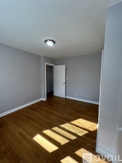 8-60 Forest Street 2 Beds Apartment for Rent