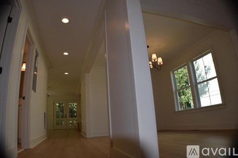518 Pierce Avenue Northwest 4 Beds Apartment for Rent