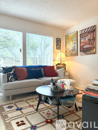 136 Roosevelt 2 Beds Apartment for Rent - Photo gallery 1