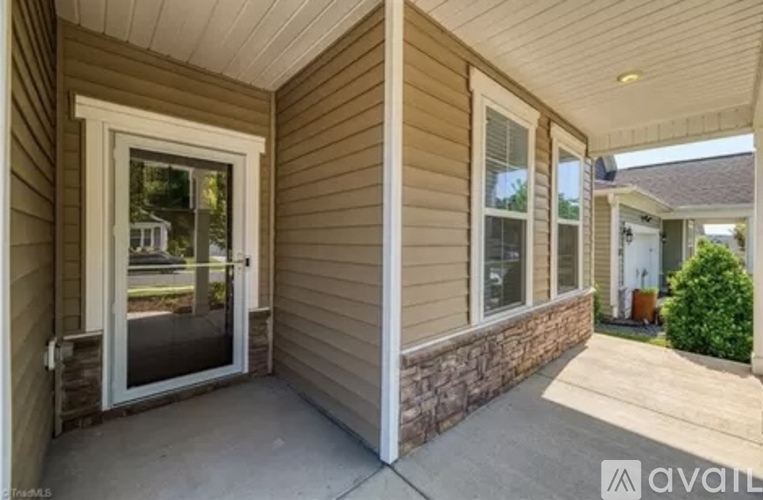 6443 Grogan Hill Road 4 Beds Single Family Home for Rent - Photo gallery 2