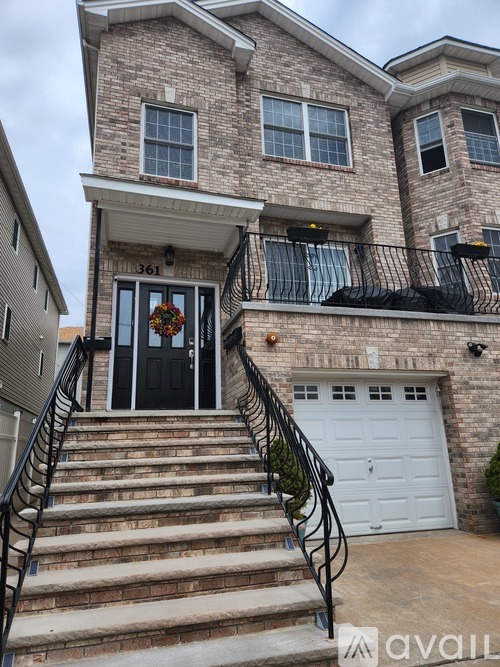 361 Verona Avenue 2 Beds Apartment for Rent - Photo gallery 1