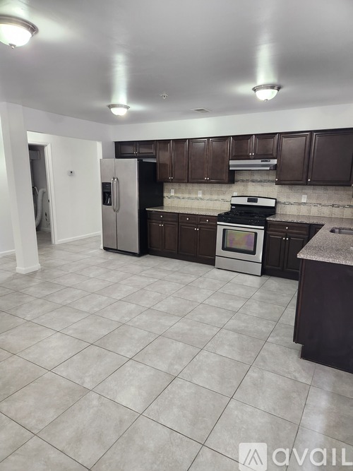 361 Verona Avenue 2 Beds Apartment for Rent - Photo gallery 4