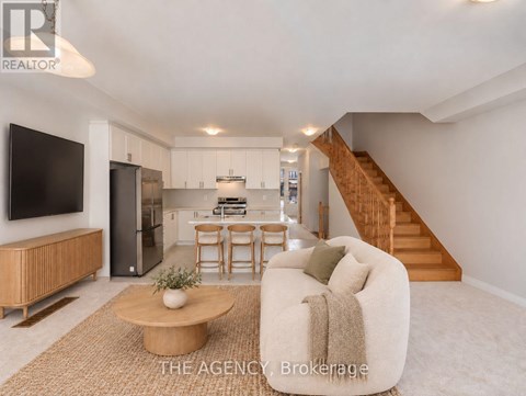 22 KEENAN DRIVE 3 Beds Apartment for Rent
