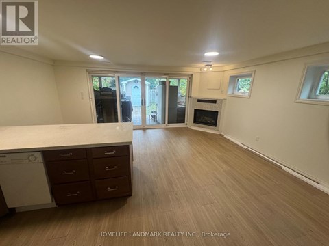 LOWER LEVEL - 91 CAMERON AVENUE 2 Beds Apartment for Rent