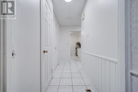 8 FULLERTON CRESCENT 5 Beds Apartment for Rent