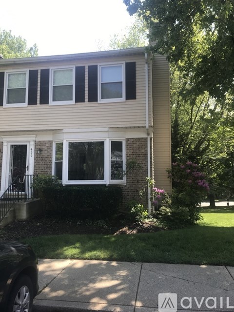 429 Colonial Ridge Lane 3 Beds Apartment for Rent