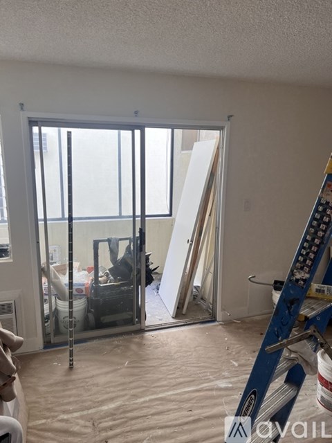 1477 S Canfield Ave 2 Beds Apartment for Rent