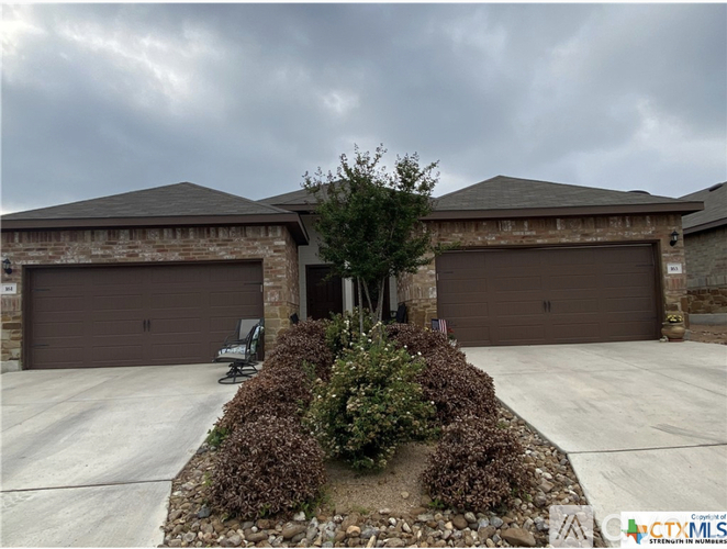 161 Joanne Cove 3 Beds Townhouse for Rent - Photo gallery 1