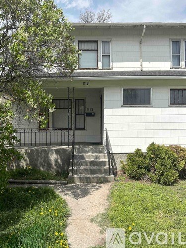 1119 1St Avenue North 3 Beds Apartment for Rent