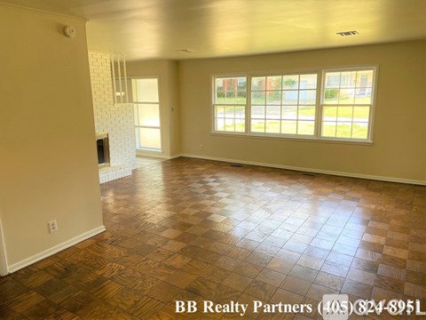 4548 E 25Th Pl 3 Beds Apartment for Rent