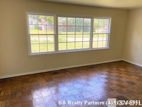 4548 E 25Th Pl 3 Beds Apartment for Rent