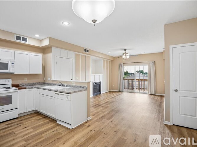 1636 Northwest Prairie Lakes Drive 2 Beds Apartment for Rent - Photo gallery 1