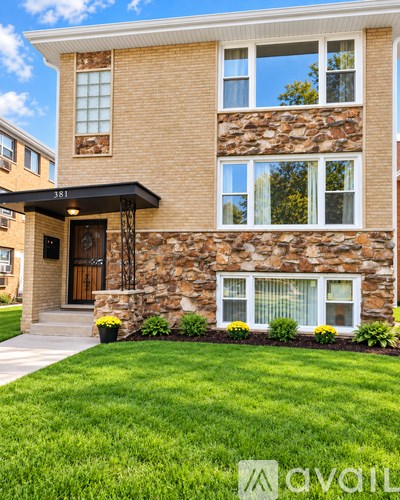 381 Yates Ave 3 Beds Apartment for Rent