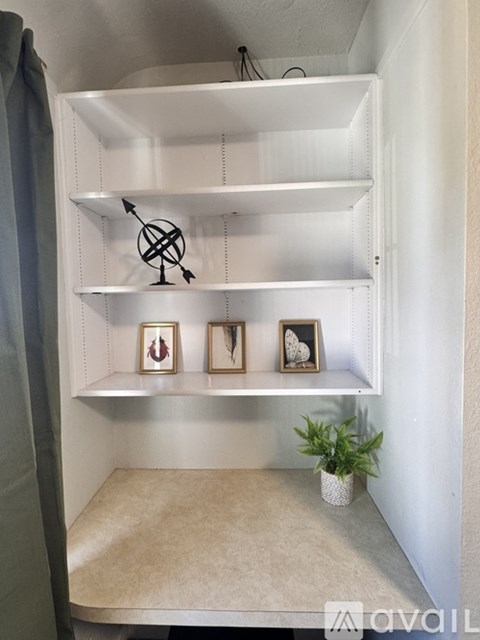 327 Lincoln St 3 Beds Apartment for Rent