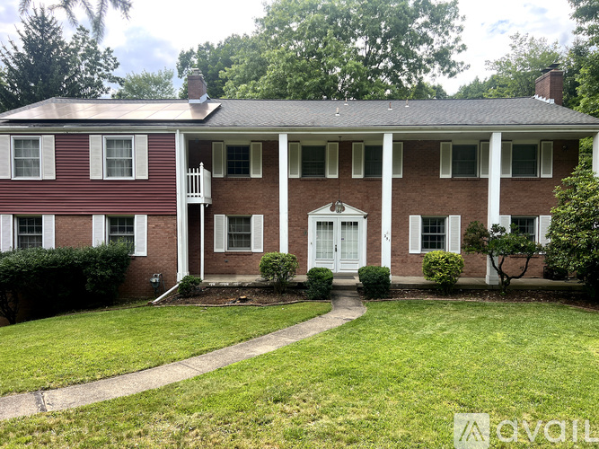 251 Rosscommon Road 4 Beds Single Family Home for Rent - Photo gallery 1