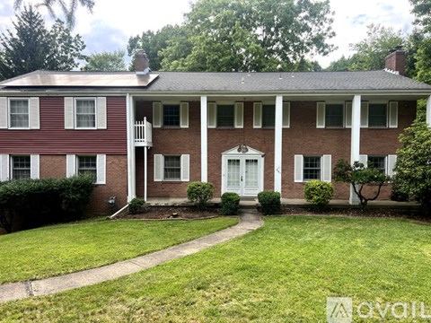 251 Rosscommon Road 4 Beds Apartment for Rent