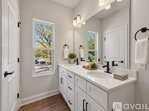 564 West Wilson Avenue 4 Beds Apartment for Rent