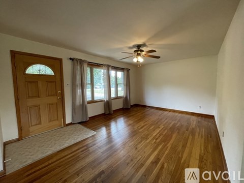 952 Capitol Boulevard 3 Beds Apartment for Rent