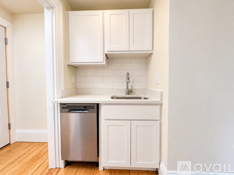 109 Bowen St 1 Apartment for Rent