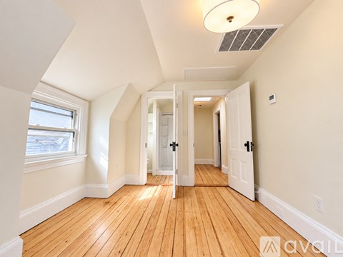 109 Bowen St 1 Apartment for Rent