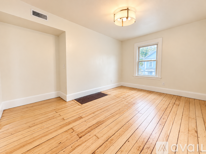 109 Bowen St 4 Beds Apartment for Rent - Photo gallery 3