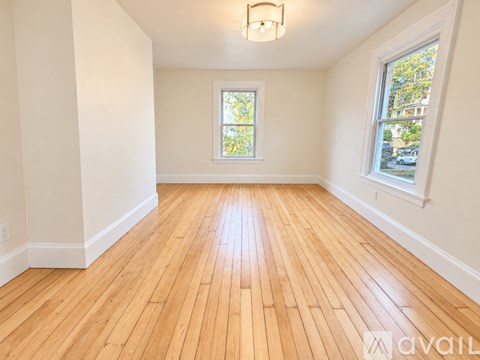 109 Bowen St 3 Beds Apartment for Rent